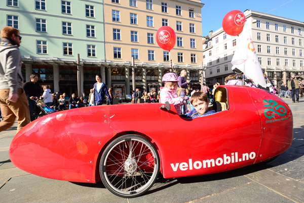 Ferdinand Villanger Løberg er verdens yngste velomobilist